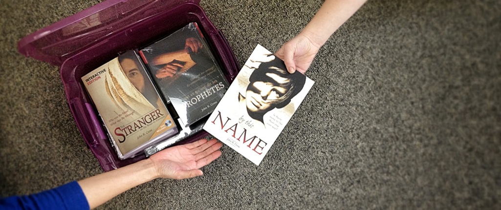 It's so easy to give away the Gospel!