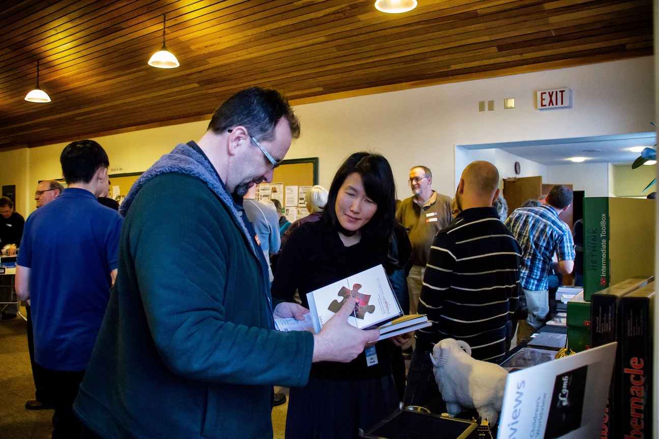 Participants browsing through the tools.